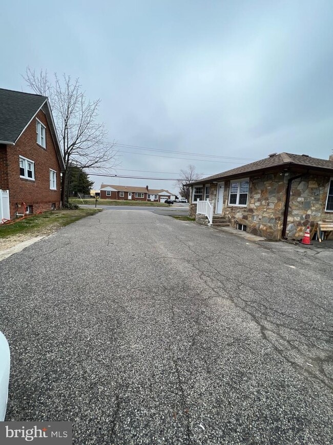 Building Photo - 13322 Occoquan Rd