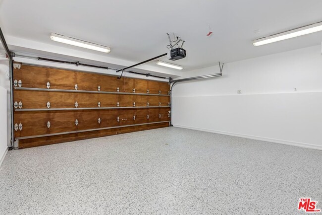 Building Photo - 2890 Forrester Dr