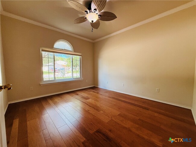 Building Photo - 109 W Great Plains Trail