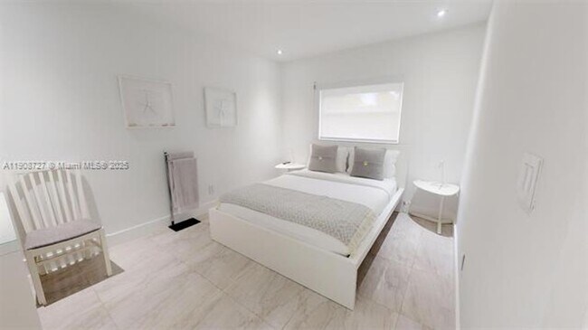 Building Photo - 10805 SW 156th Terrace