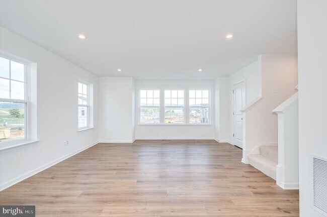 Building Photo - 24 Armistead Pl