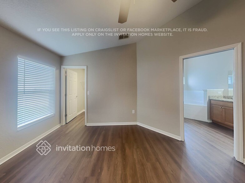Building Photo - 2709 Oak Hammock Loop