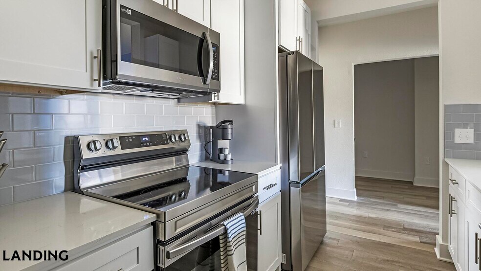 Building Photo - 15777 Quorum Dr