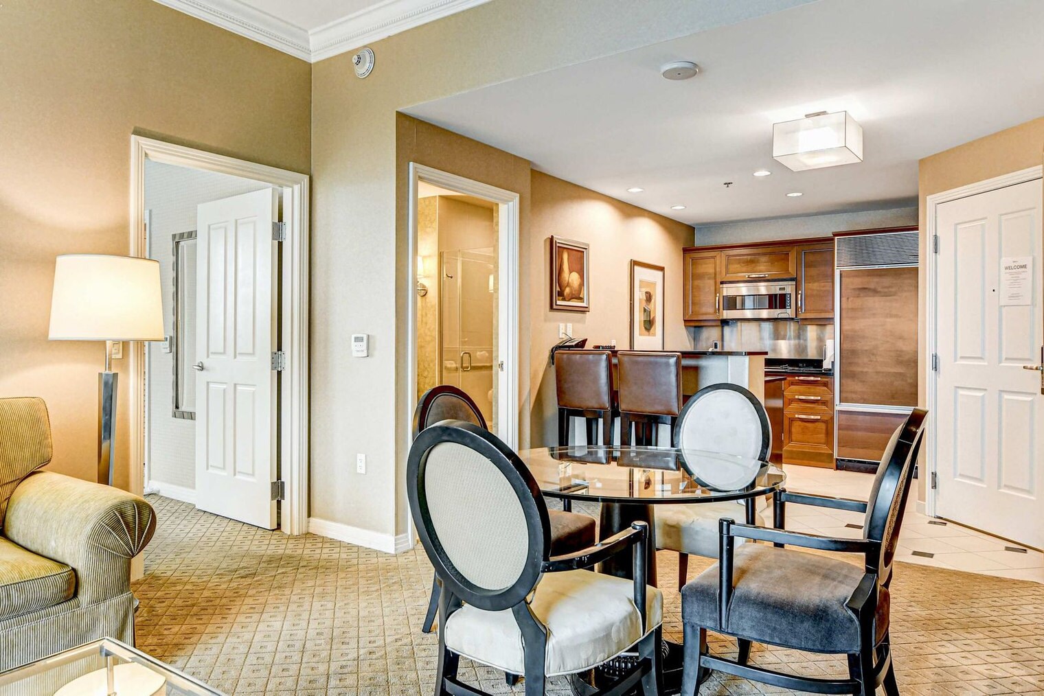 Building Photo - 135 E Harmon Ave