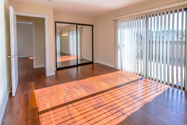 Building Photo - 2399 Windward Cir