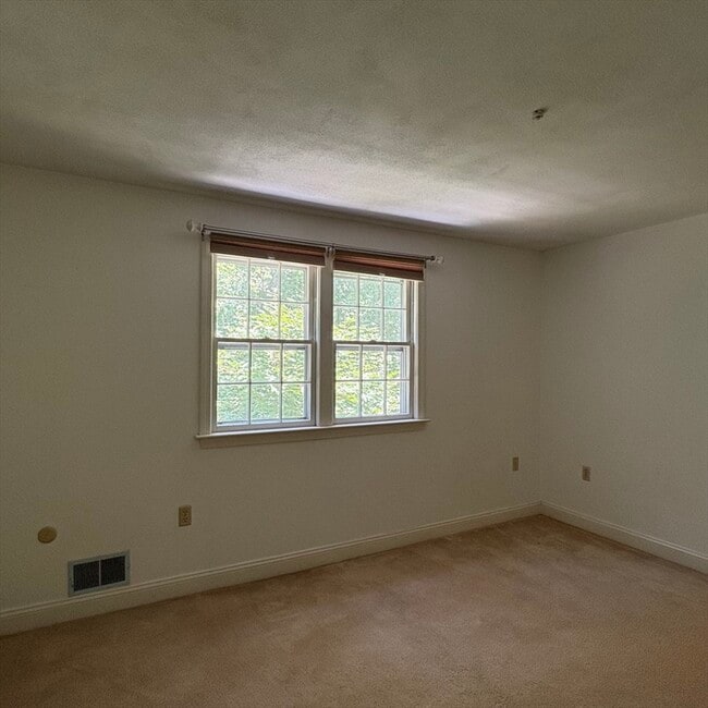Building Photo - 93 Drummer Rd