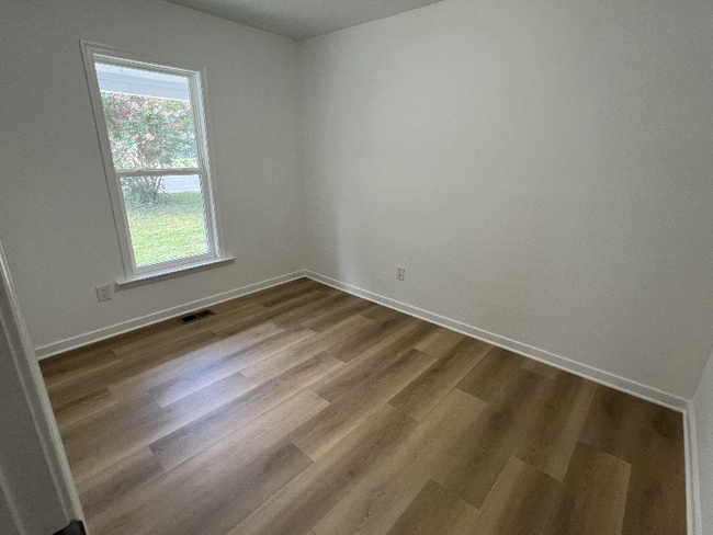 Building Photo - 517 Pullbrooke Dr