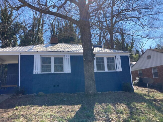 Building Photo - 1805 Abbott Ave