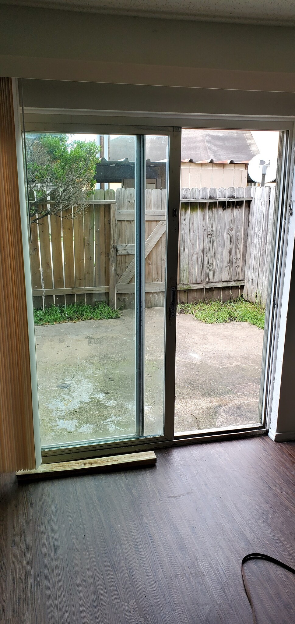 To Patio - 2115 Greenbriar Colony Dr