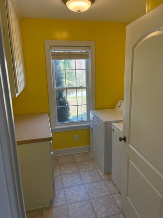 Building Photo - 165 Alligator Bay