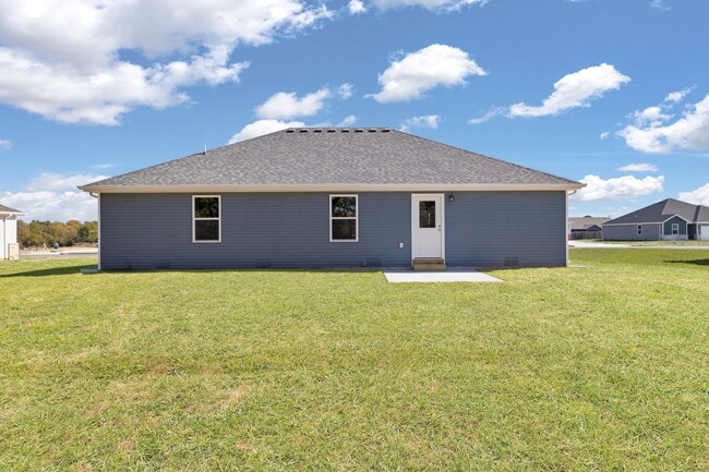 Building Photo - BRAND NEW 3 BEDROOM HOME - BOLIVAR, MO