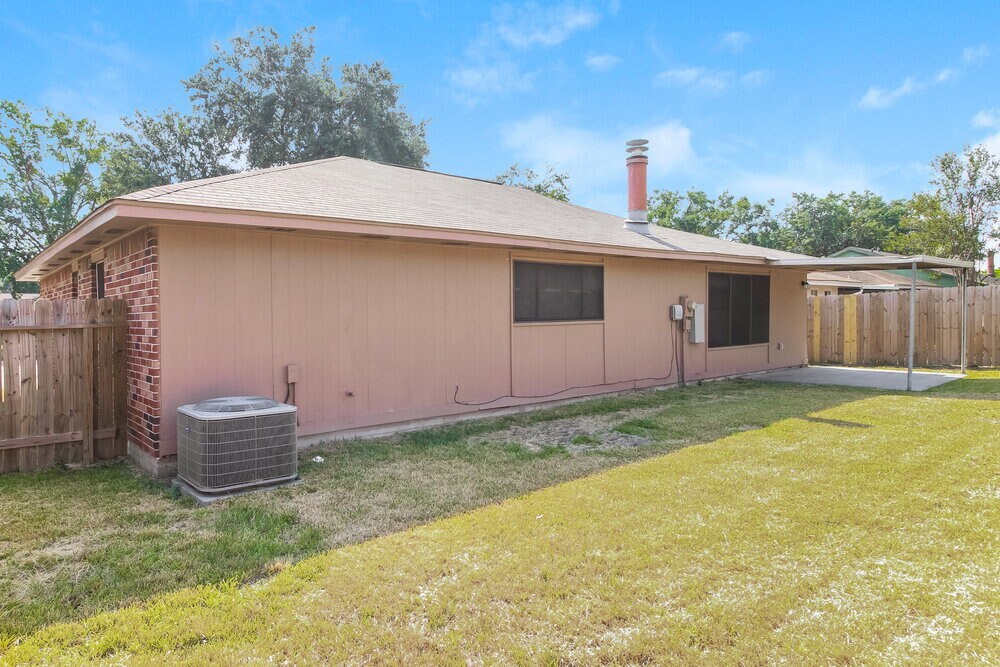 Building Photo - 1331 Goswell Ln