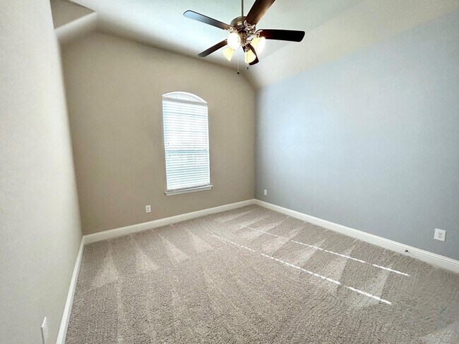 Building Photo - 1400 Via Toscana Ln