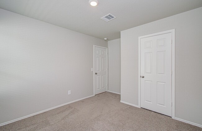 Building Photo - 2030 Brixham Bluff Ln