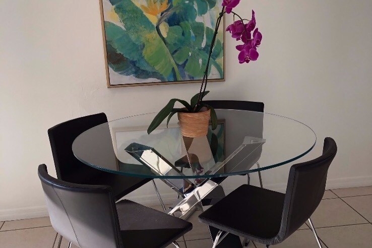 Kitchen Table - 4158 Tamiami Trl