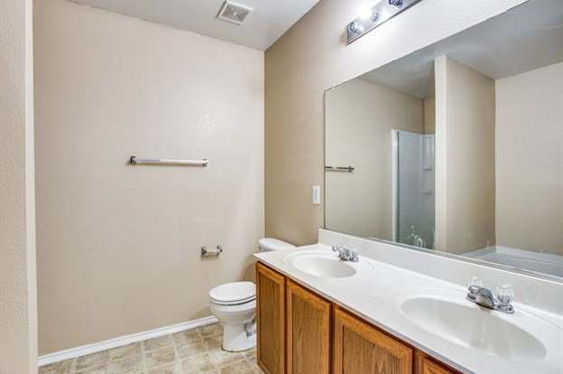 Building Photo - 1128 Maplewood Ln