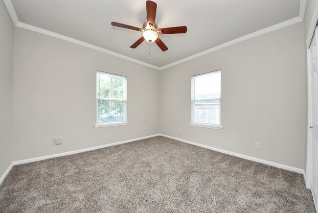 Building Photo - Renovated Houston Gem Near Downtown & the Medical Center