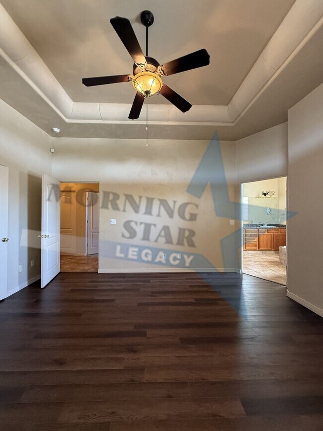 Building Photo - 3 Bedroom Energy-Efficient Home with Expansive Yard & Workshop!