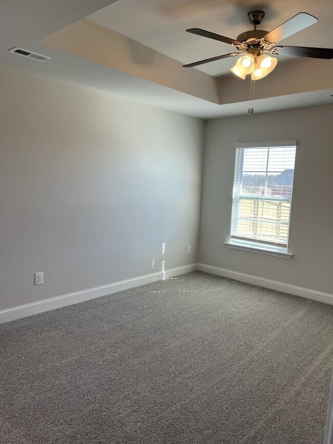 Building Photo - MADISON City Schools! MOVE IN READY NEW 4BR