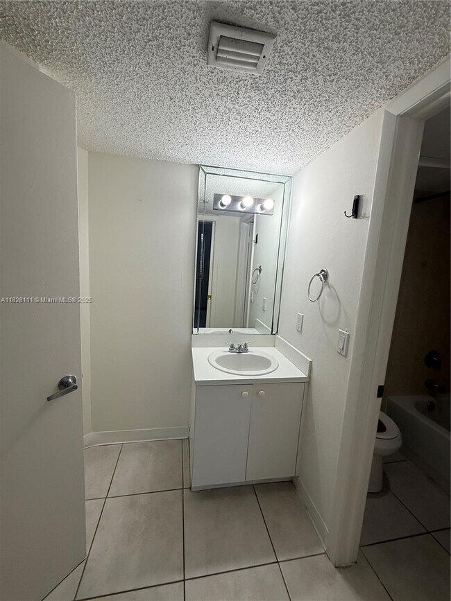 Building Photo - 8335 SW 152nd Ave