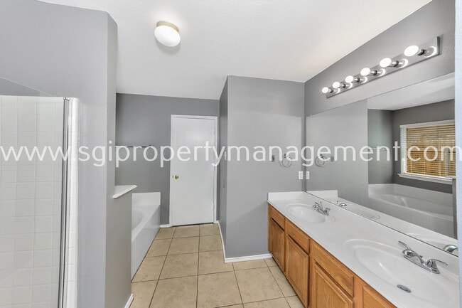 Building Photo - 413 Windy Hill Ln