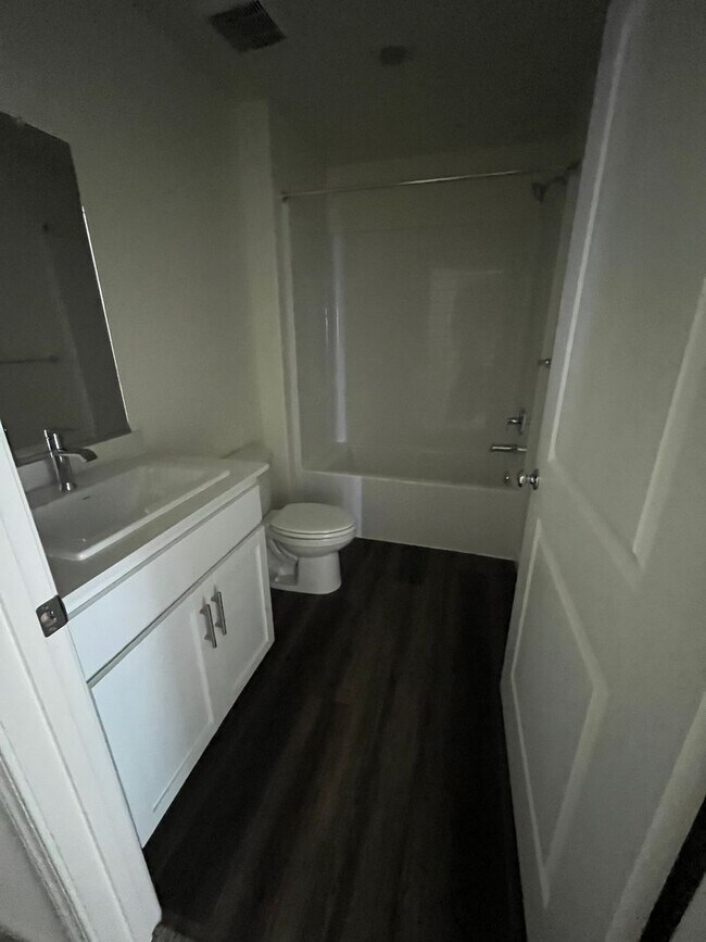 Building Photo - Beautiful brand NEW home for rent in Tulare, Ca