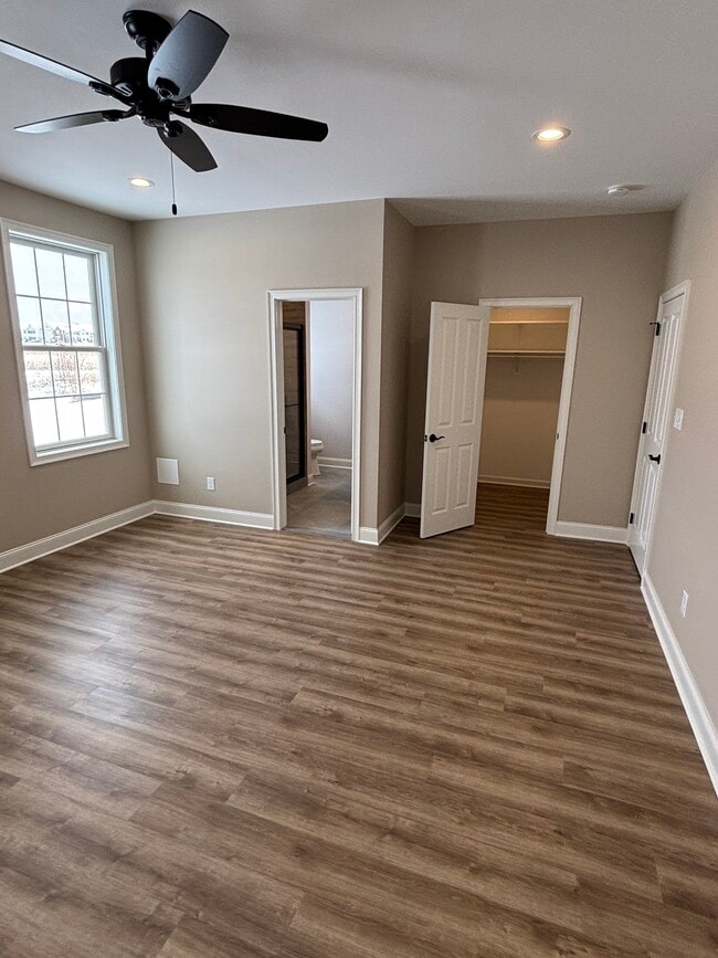 Building Photo - 4893 W Swamp Rd