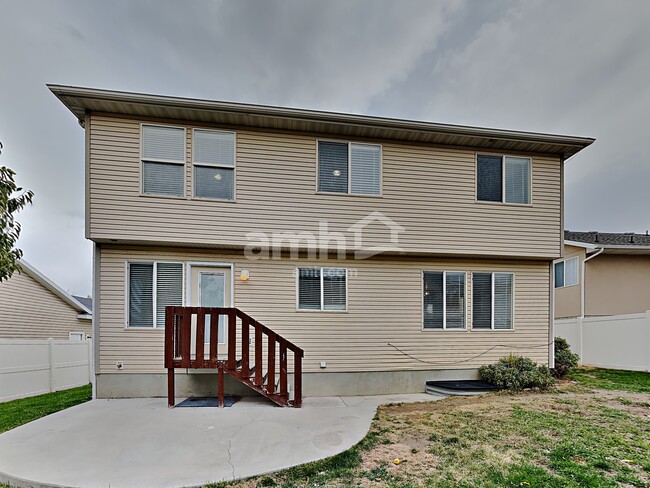 Building Photo - 14064 S Rosaleen Ln