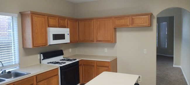 Building Photo - 21147 Covington Bridge Ln