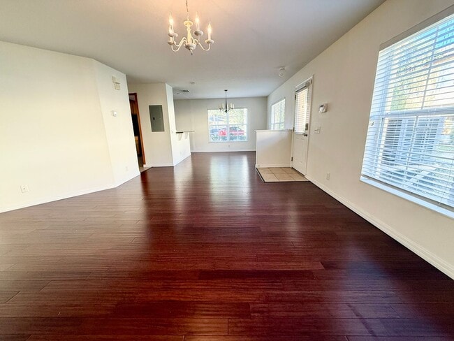 Building Photo - Coquina Key Townhomes Gated community 3/2.5