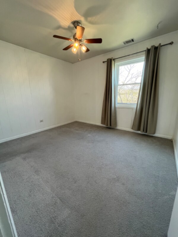 Building Photo - 5820 Wilshire Ct
