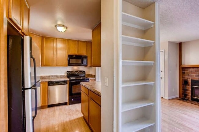 Building Photo - 720 City Park Ave