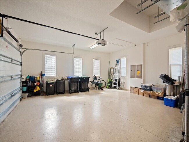 Building Photo - 15501 Panther Lake Dr