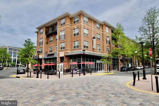 Building Photo - 12913 Centre Park Cir