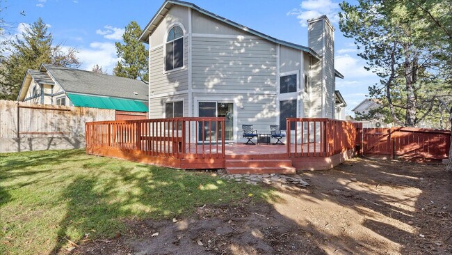 Building Photo - 2301 Sierra Highlands Dr