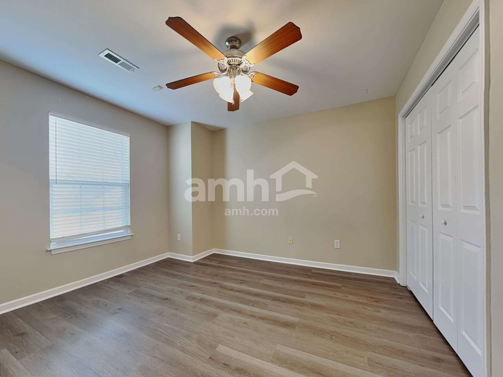 Building Photo - 10429 Kentwell Rd