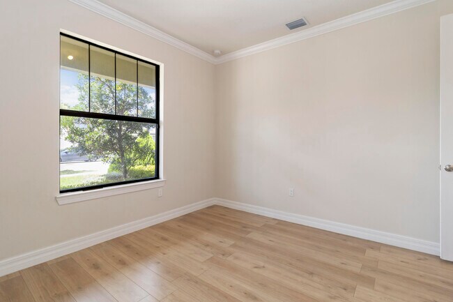 Building Photo - 8289 Vaulting Dr