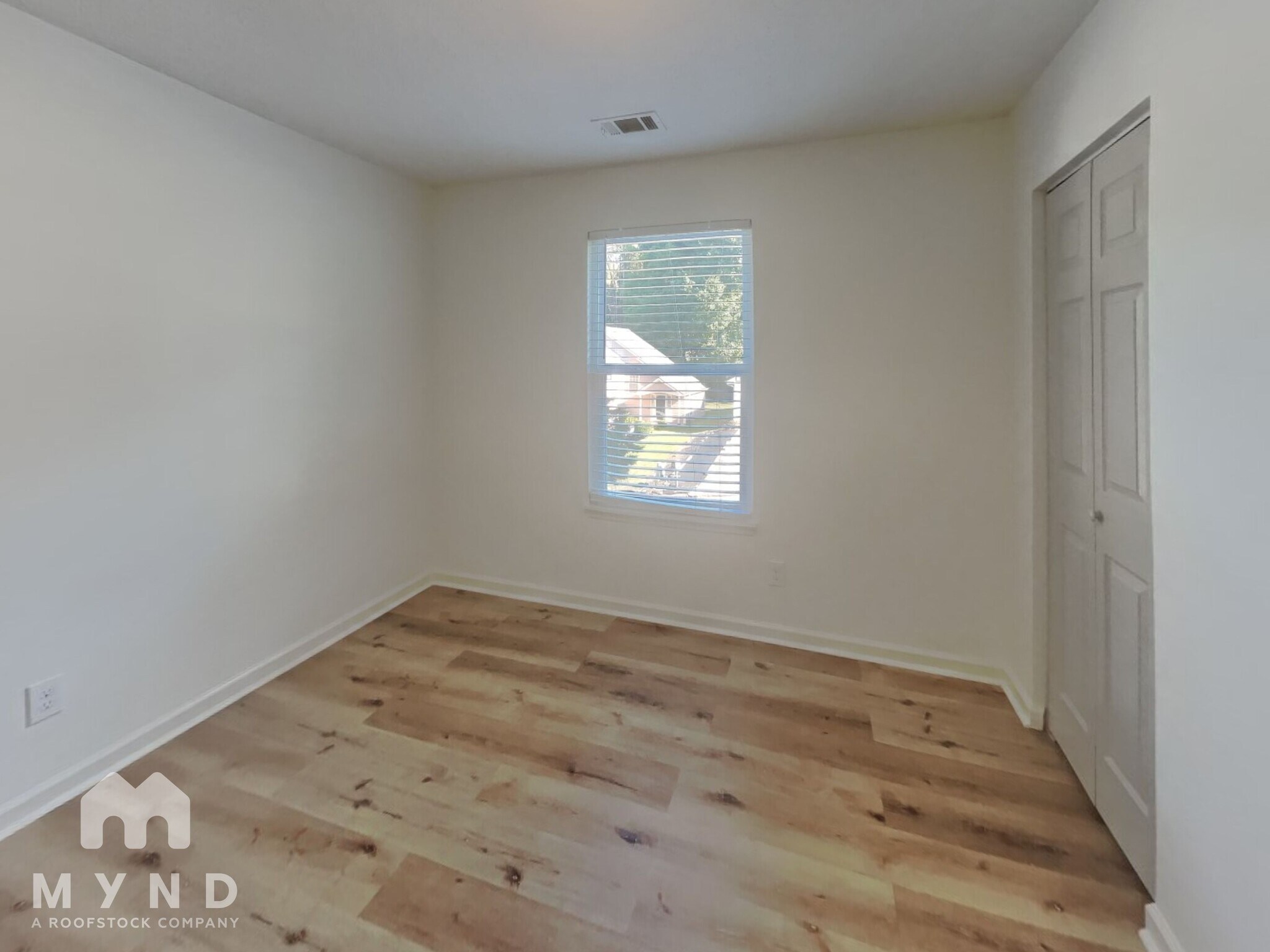 Building Photo - 3221 River Mist Cove