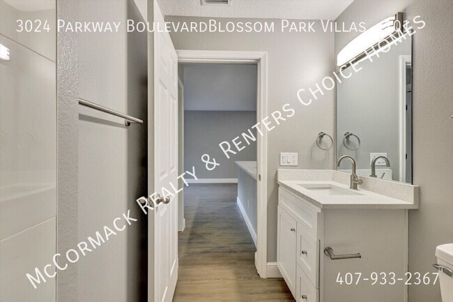 Building Photo - 3024 Parkway BoulevardBlossom Park Villas