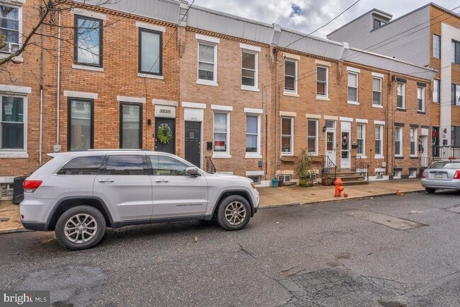 Building Photo - 3227 Chatham St