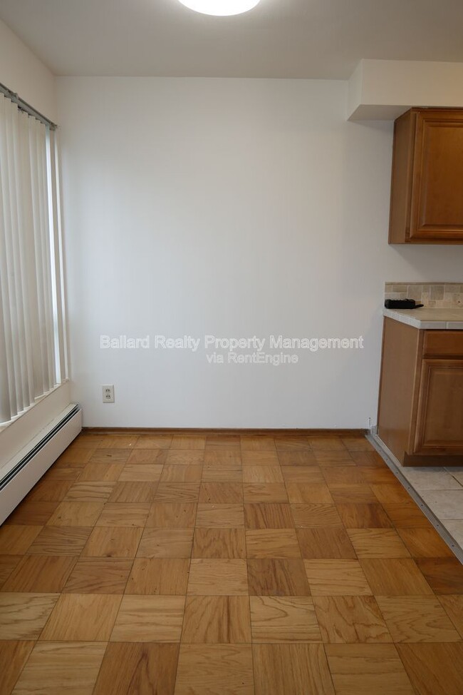 Building Photo - 4517 Evanston Ave N