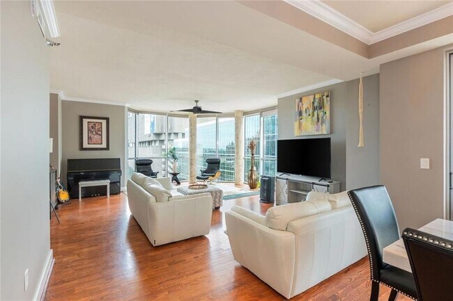 Building Photo - 285 Centennial Olympic Park Dr NW