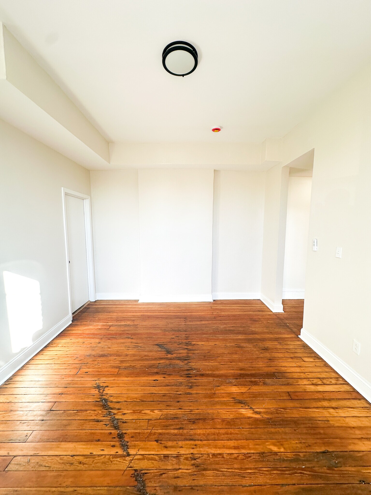 Building Photo - 3333 California Ave