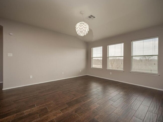 Building Photo - 5704 Malcolm Trail