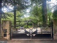 Building Photo - 5301 Goldsboro Rd