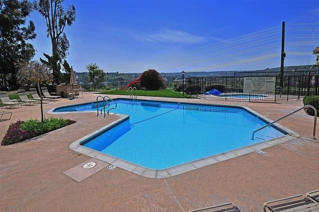 Building Photo - 11255 Tierrasanta Blvd