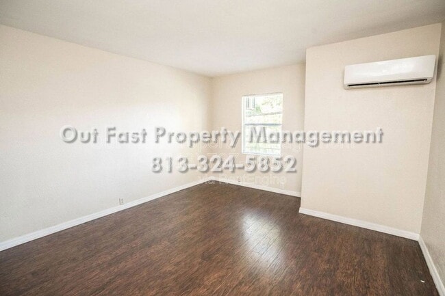 Building Photo - 537 2nd St N