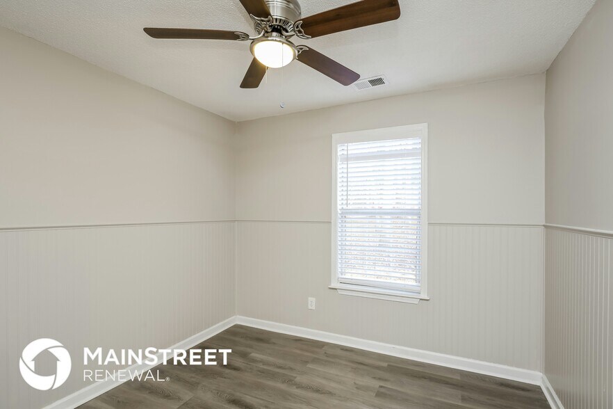 Building Photo - 99 BOX CAR WAY W