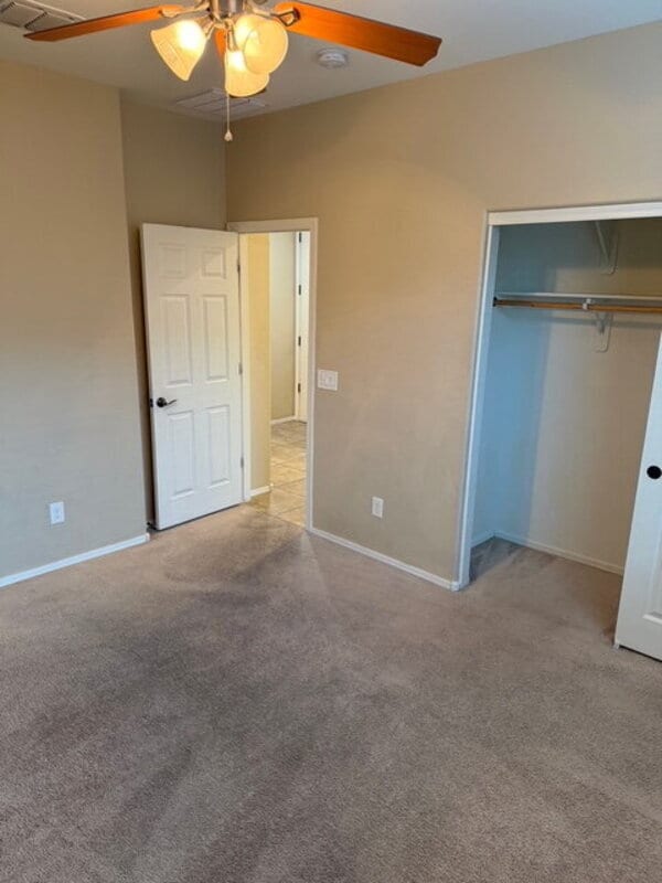 Building Photo - 2764 E Cherry Hill Dr