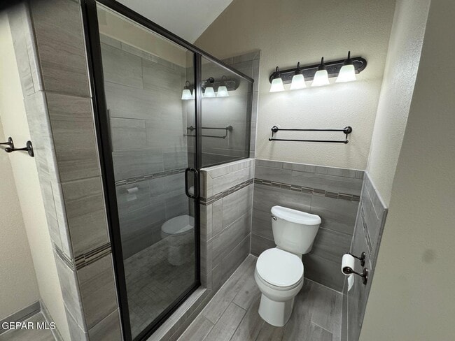 Building Photo - 398 Bentridge Drive